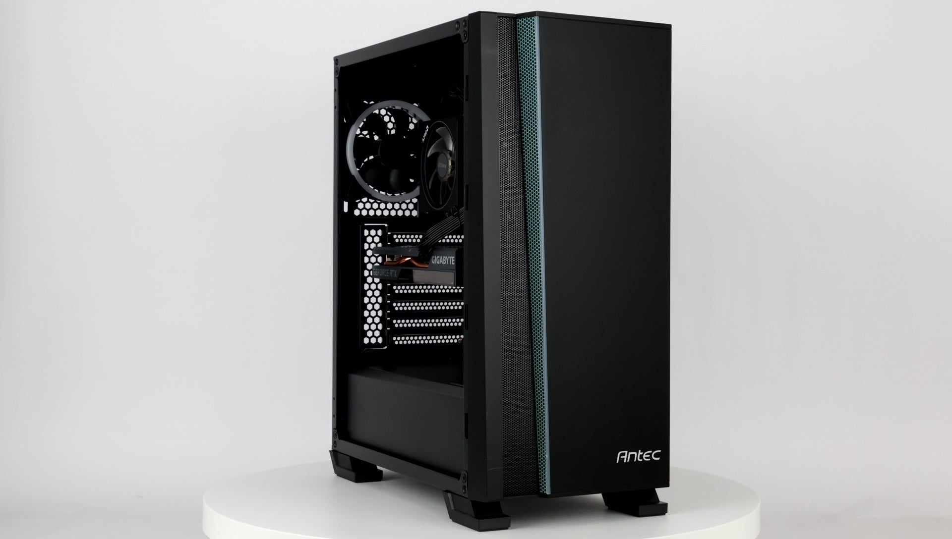 Game PC - RTX 3060 TI | Ryzen 7 3700X - Tweedehands