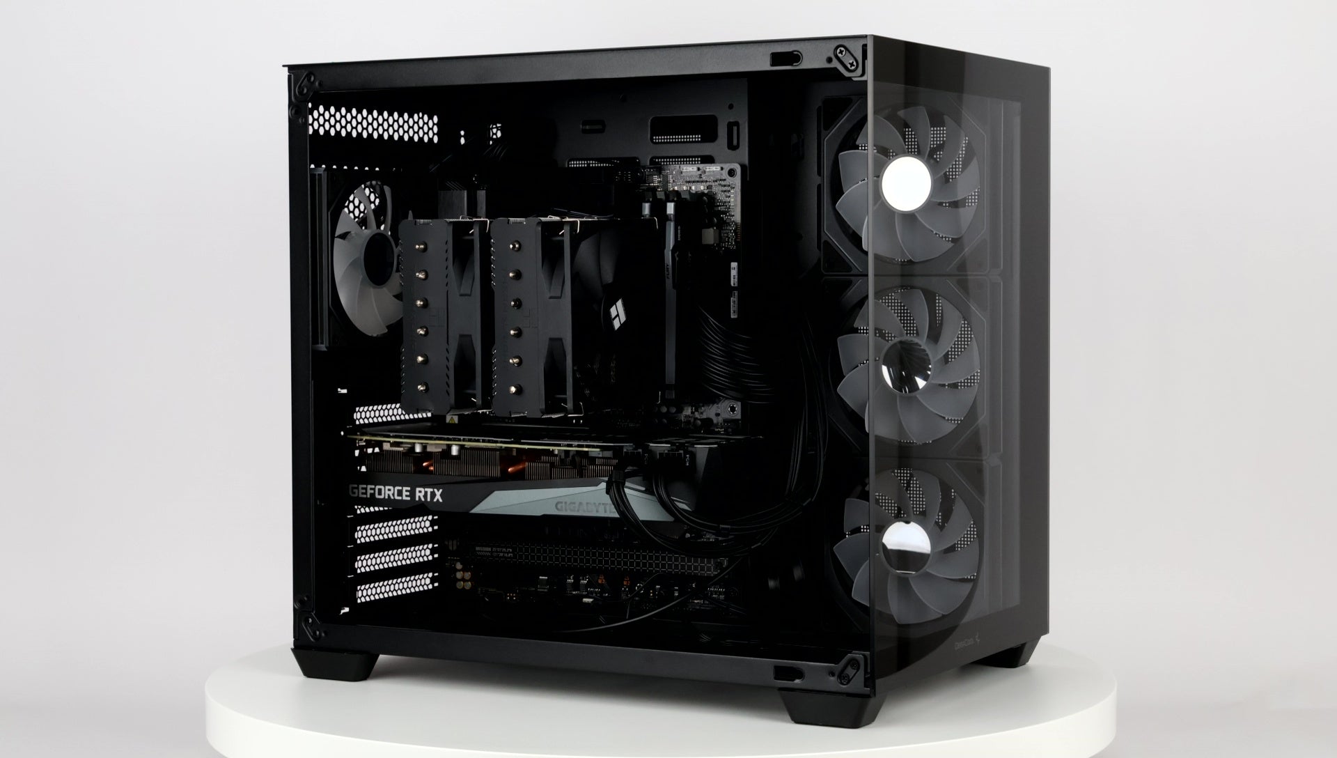 Game PC - RTX 3070 | Ryzen 5 9600X - Tweedehands