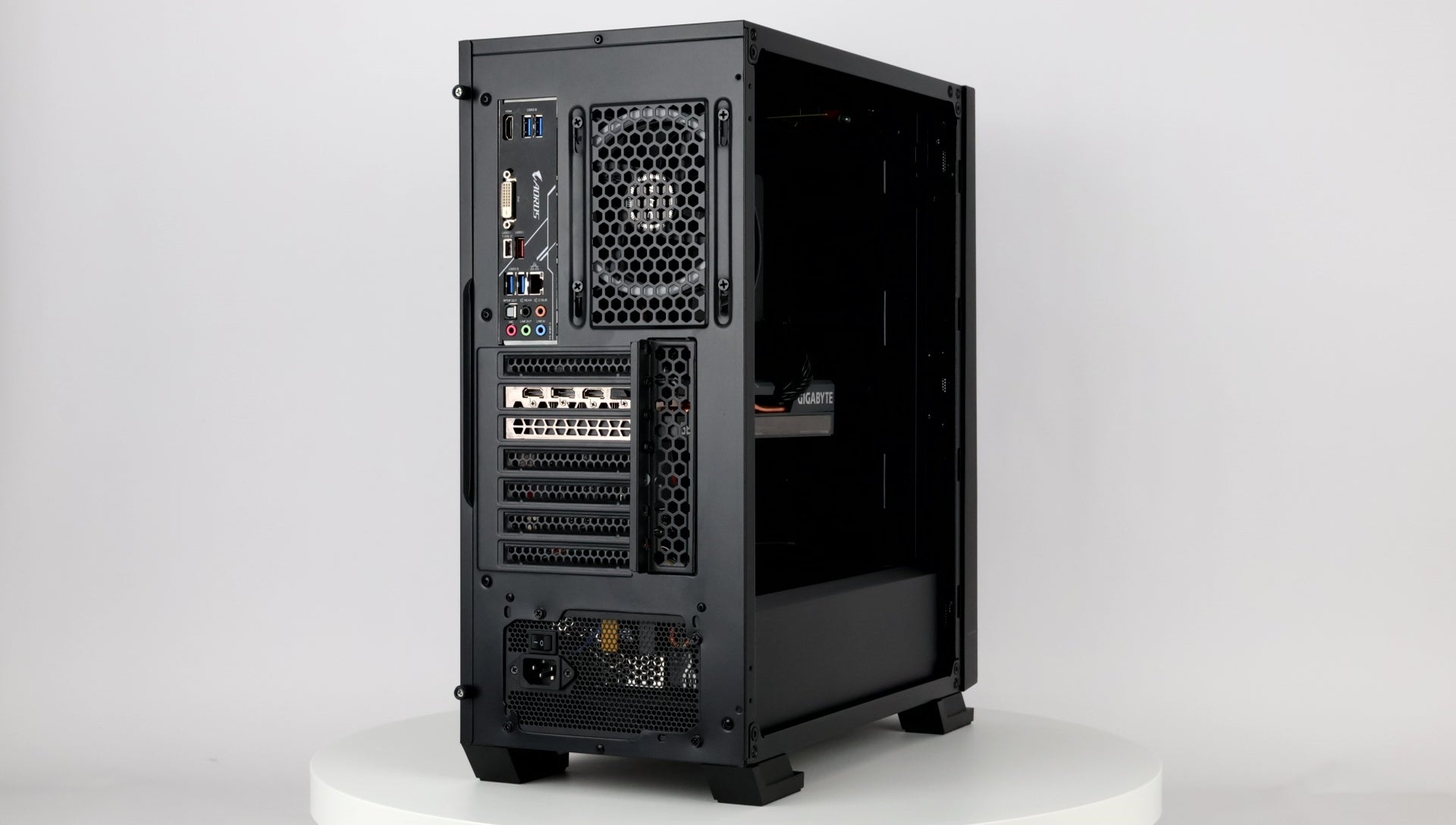 Game PC - RTX 3060 TI | Ryzen 7 3700X - Tweedehands